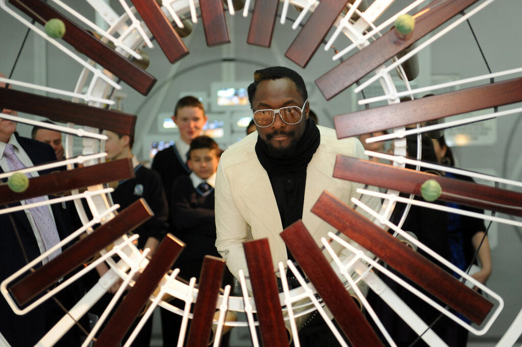 Will.i.am explores Google Web Lab at the Science Museum