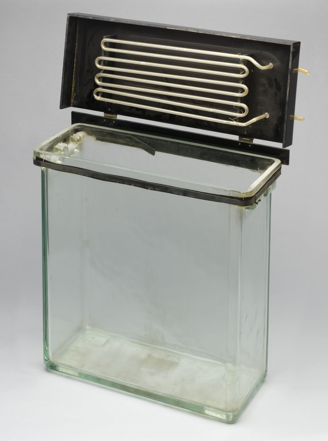 Frederick Sanger used this equipment to study the structure of insulin by electrophoresis in the 1950s. Credit: Science Museum