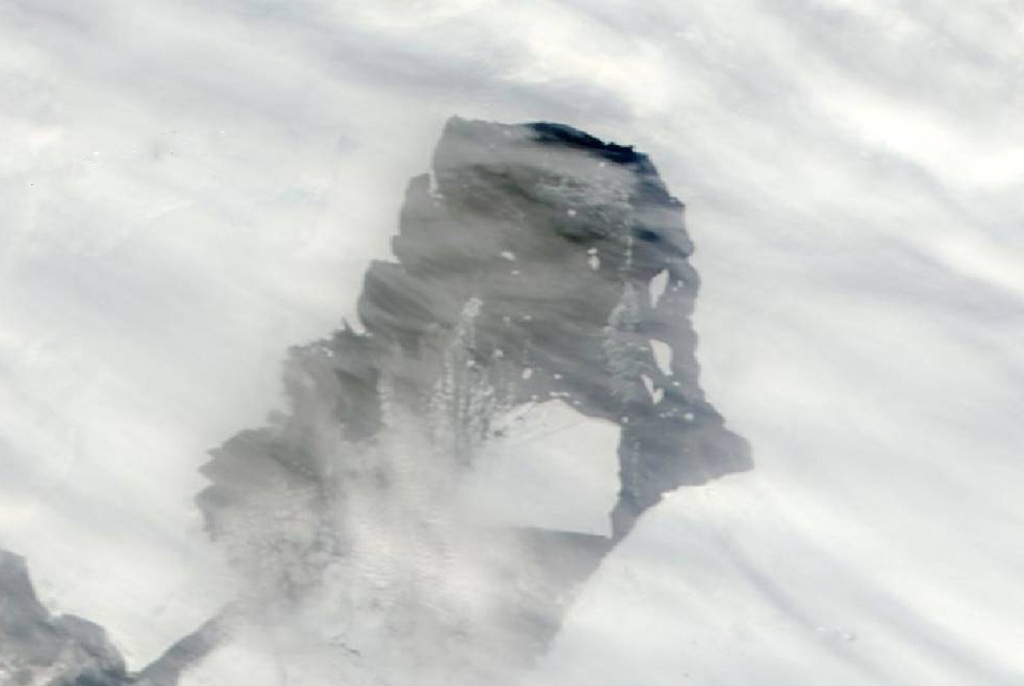 An iceberg breaking away. Credit: NASA