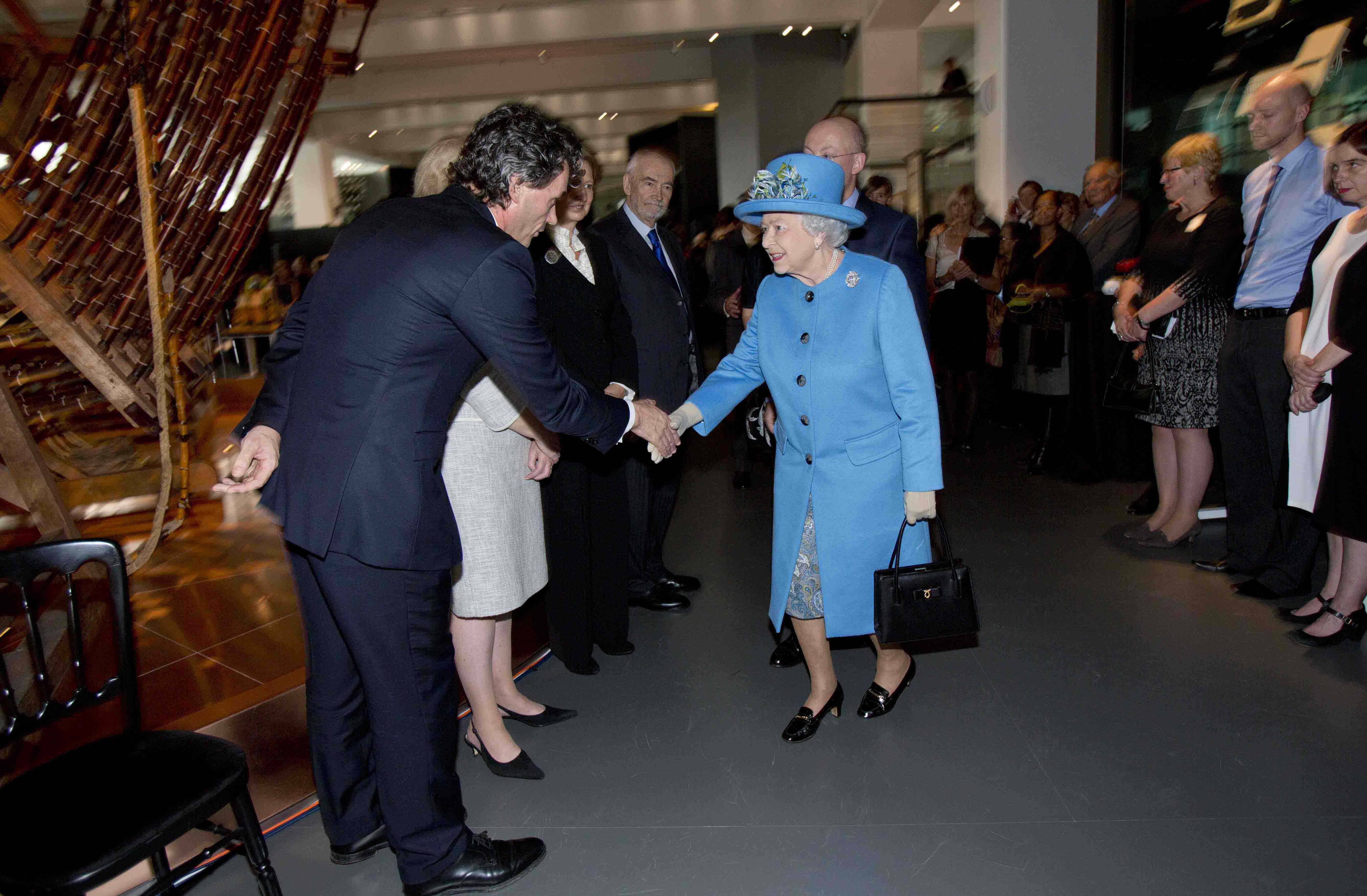 The Queen meets Gavin Patterson, CEO of BT Group at the opening of the Information Age gallery. 