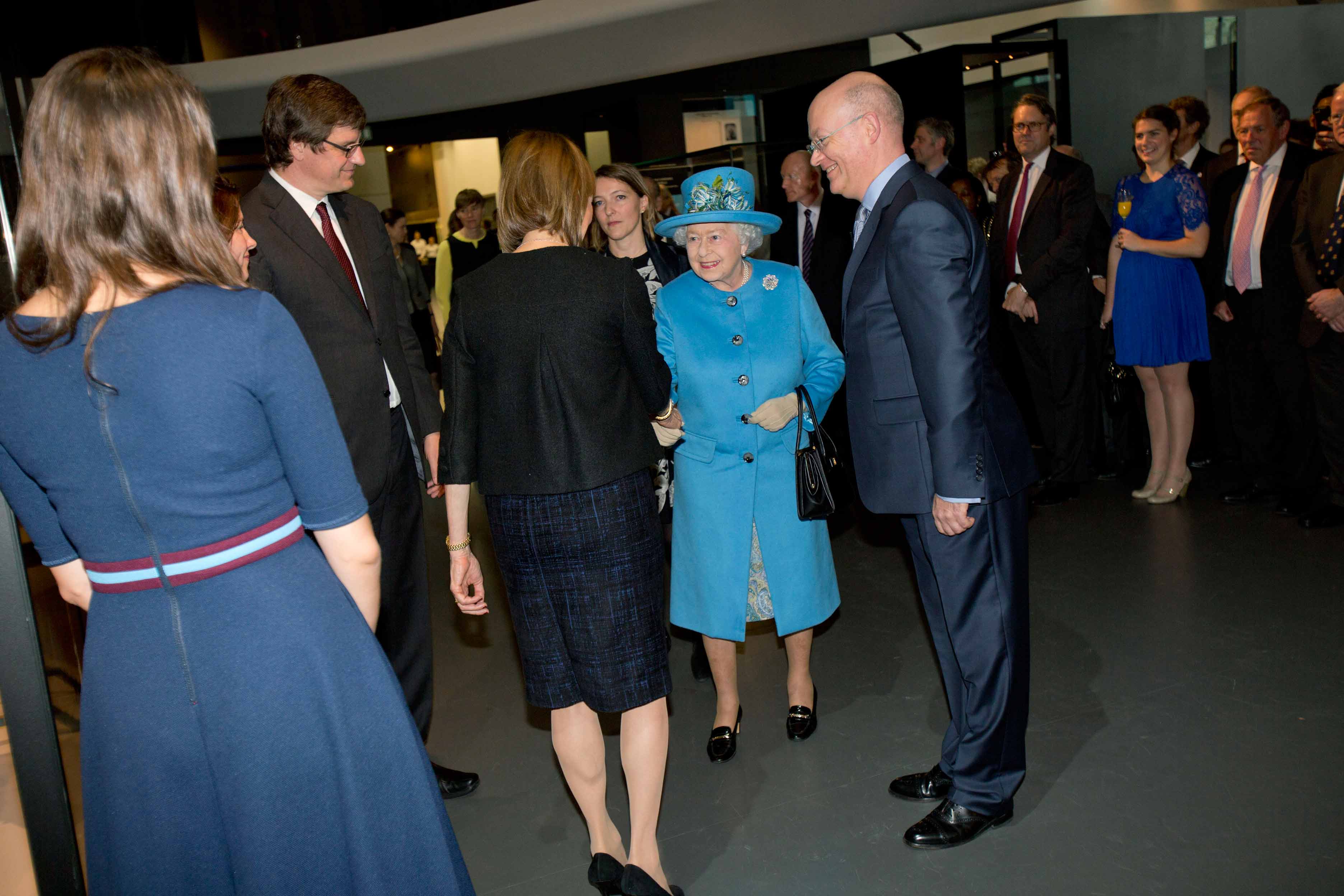 The Queen meets Patricia E. Harris, CEO of Bloomberg Philanthropies and Brian McClendon, VP Engineering, Google at the opening of the Information Age gallery. Image credit: Tim Anderson
