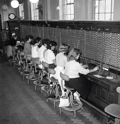 Women working on the Exchange at Enfield. Image credit: Science Museum / SSPL