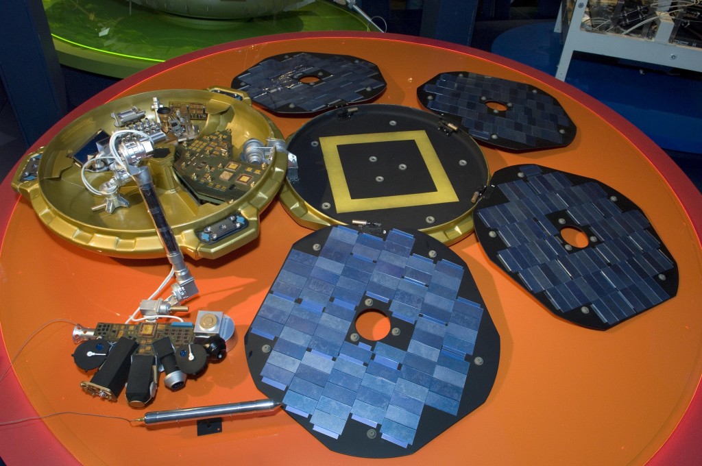 Beagle 2, replica, c.2000 © Science Museum / Science & Society Picture Library 