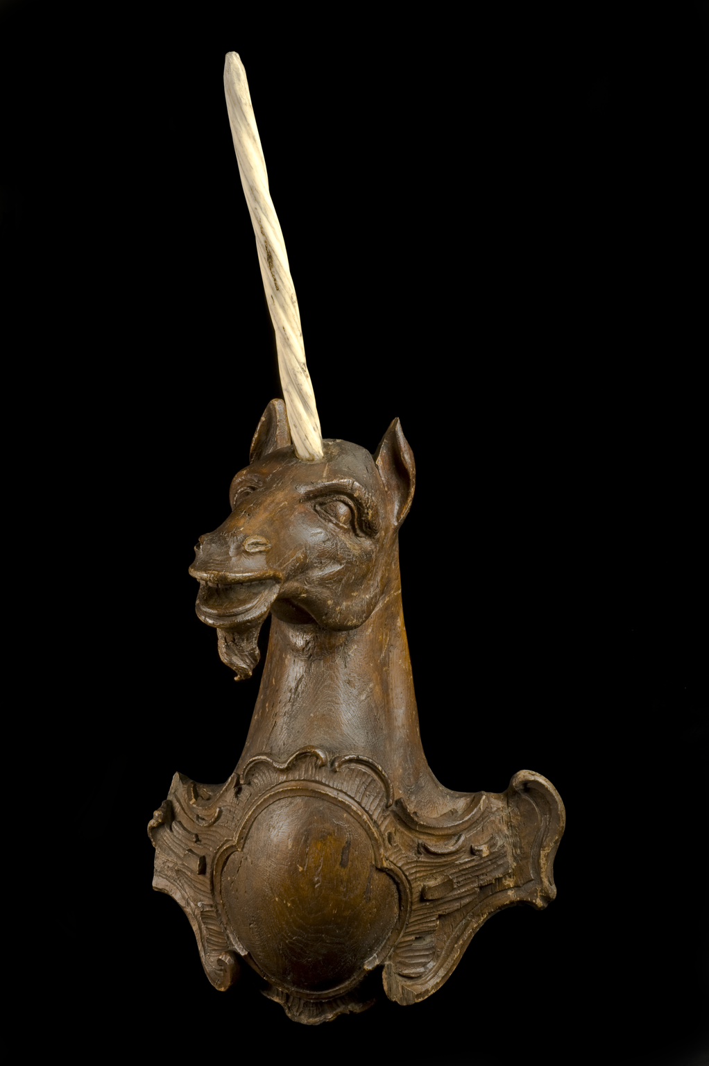 Pharmacy sign in form of unicorn's head, 1700-1870