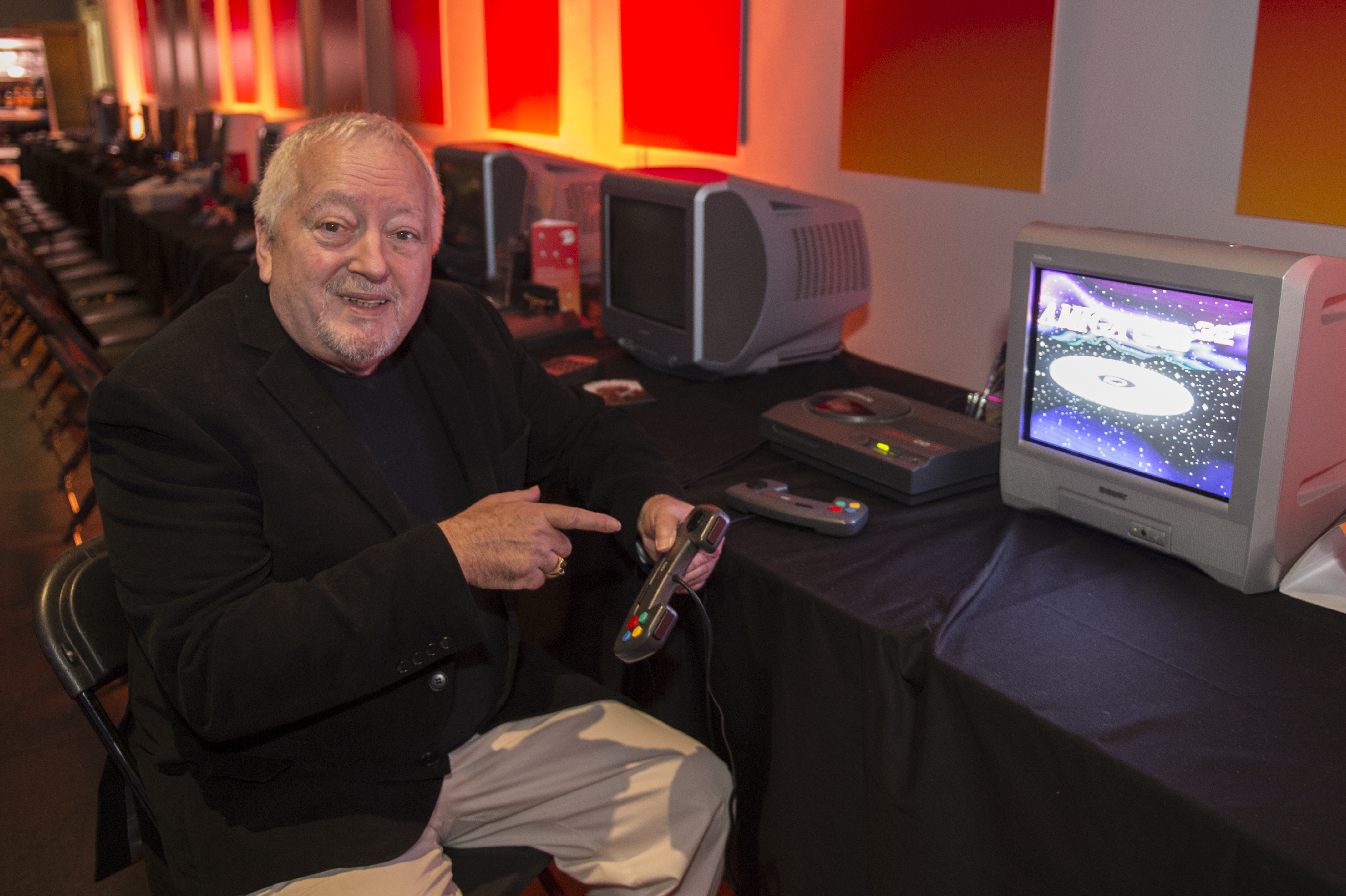 David Pleasance with the Amiga CD32, which was announced to the world at the Science Museum on 16 July 1993.