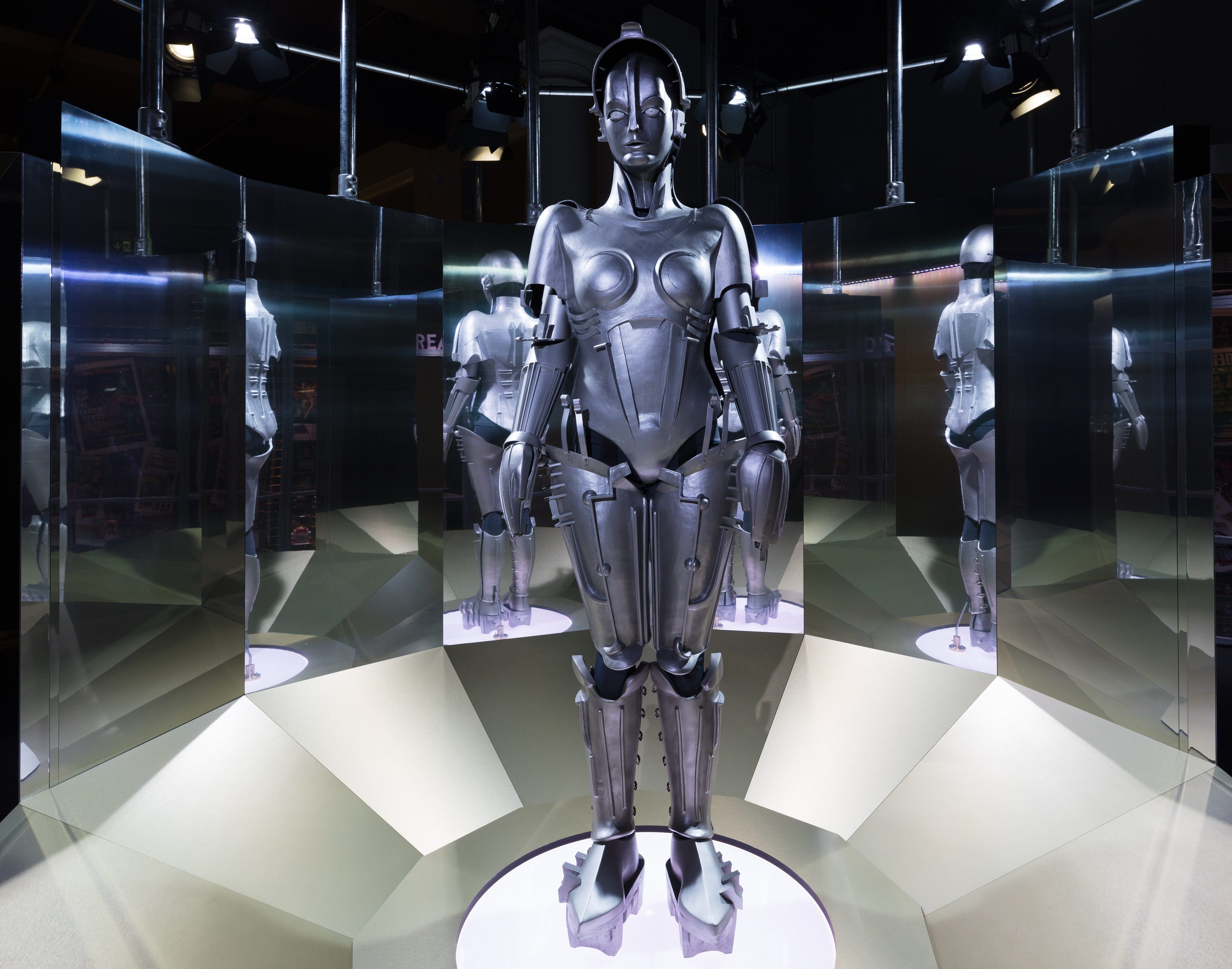 Model of Maria in the Dream section of the Robots exhibition © Plastiques Photography, courtesy of the Science Museum