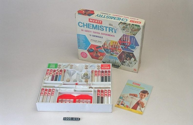 Merit chemistry set, 1967-1975