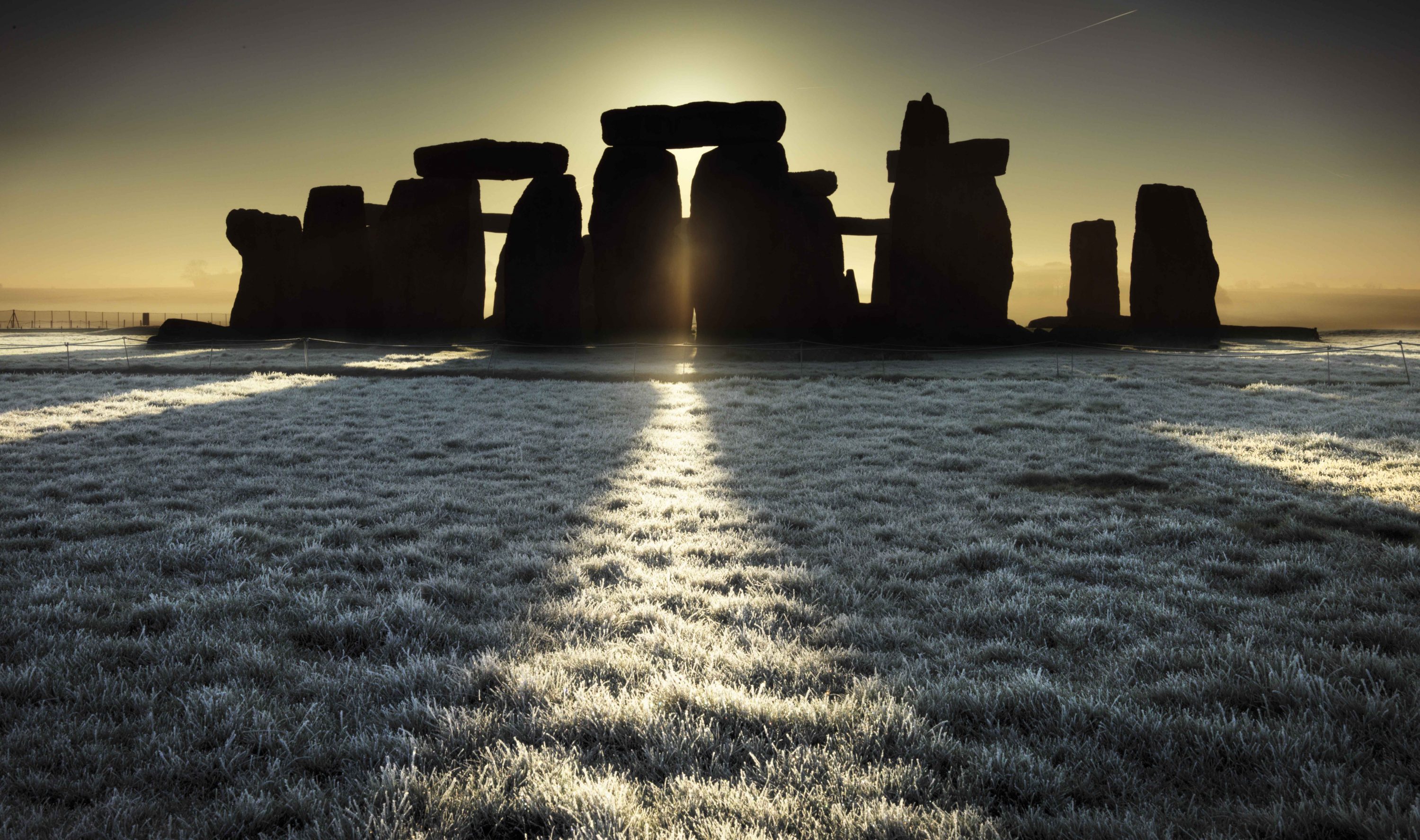 Какого числа фото. Стоунхендж Winter Solstice. Стоунхендж солнцестояние. Зимнее солнцестояние Стоунхендж. Стоунхендж солнце.