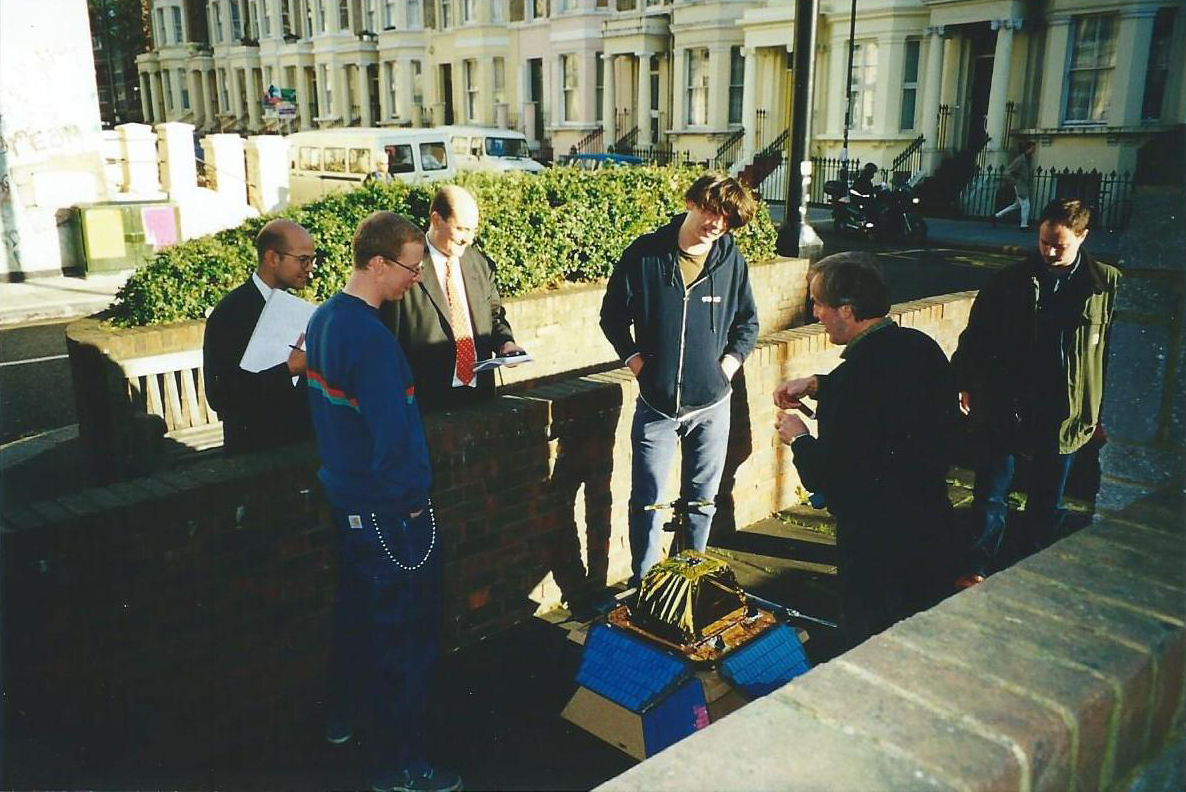 Roger Highfield, the then Science Editor of The Daily Telegraph, with Colin Pillinger, Dave Rowntree and Alex James of Blur. Copyright: Judith Pillinger