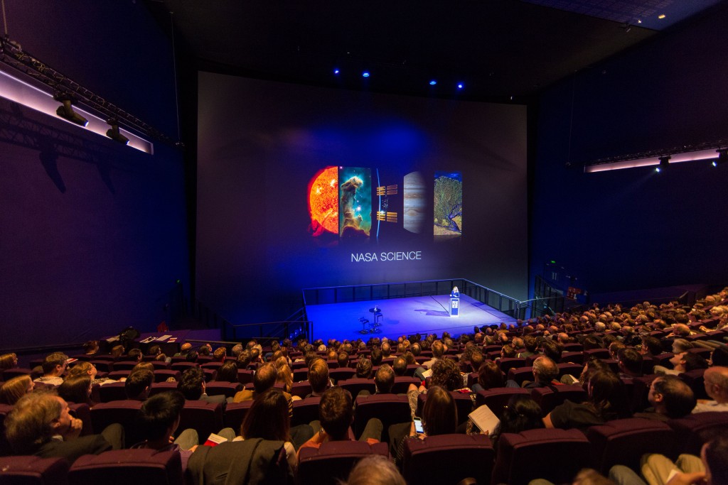 Dr Ellen Stofan, NASA’s Chief Scientist, talks at the Science Museum. Credit: CaSE