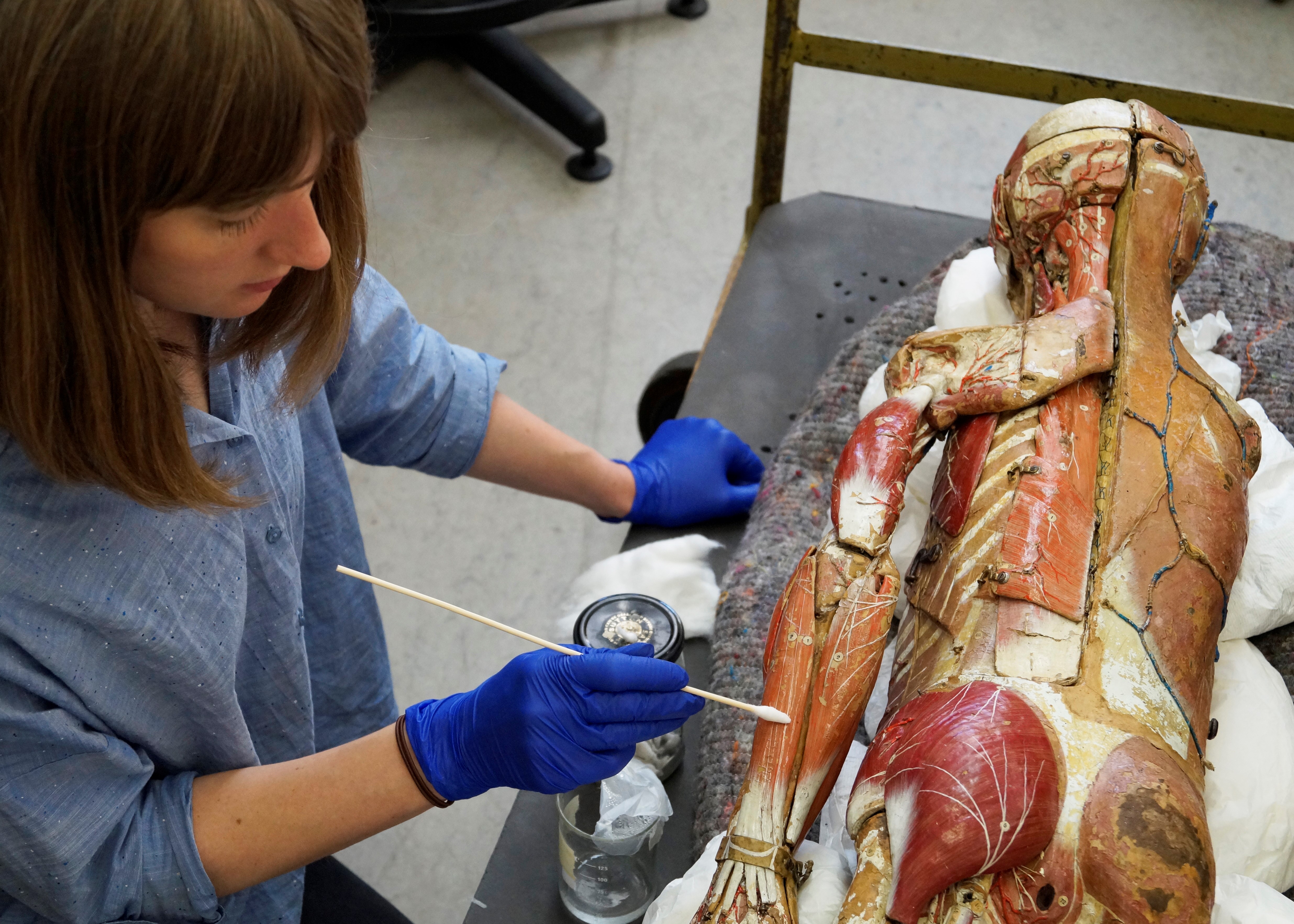 Cleaning the model using ice cold de-ionised water