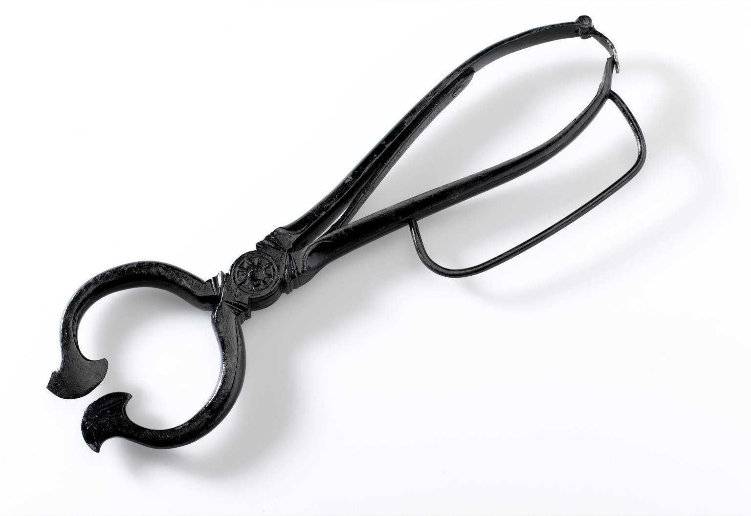 Black-painted metal sugar nippers from the Science Museum Group Collection