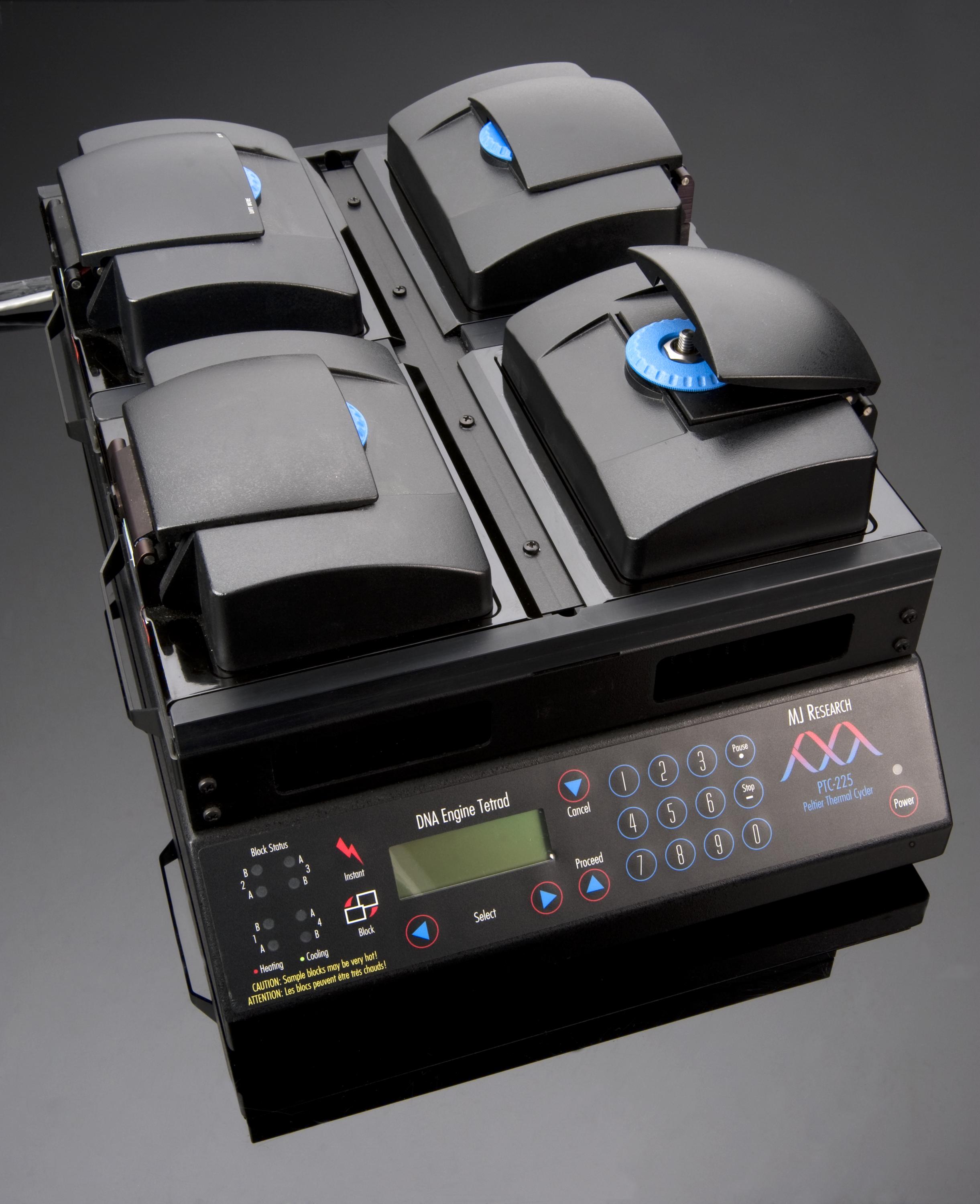 Tetrad thermal cycler used to amplify DNA. Image: Science Museum Group Collection