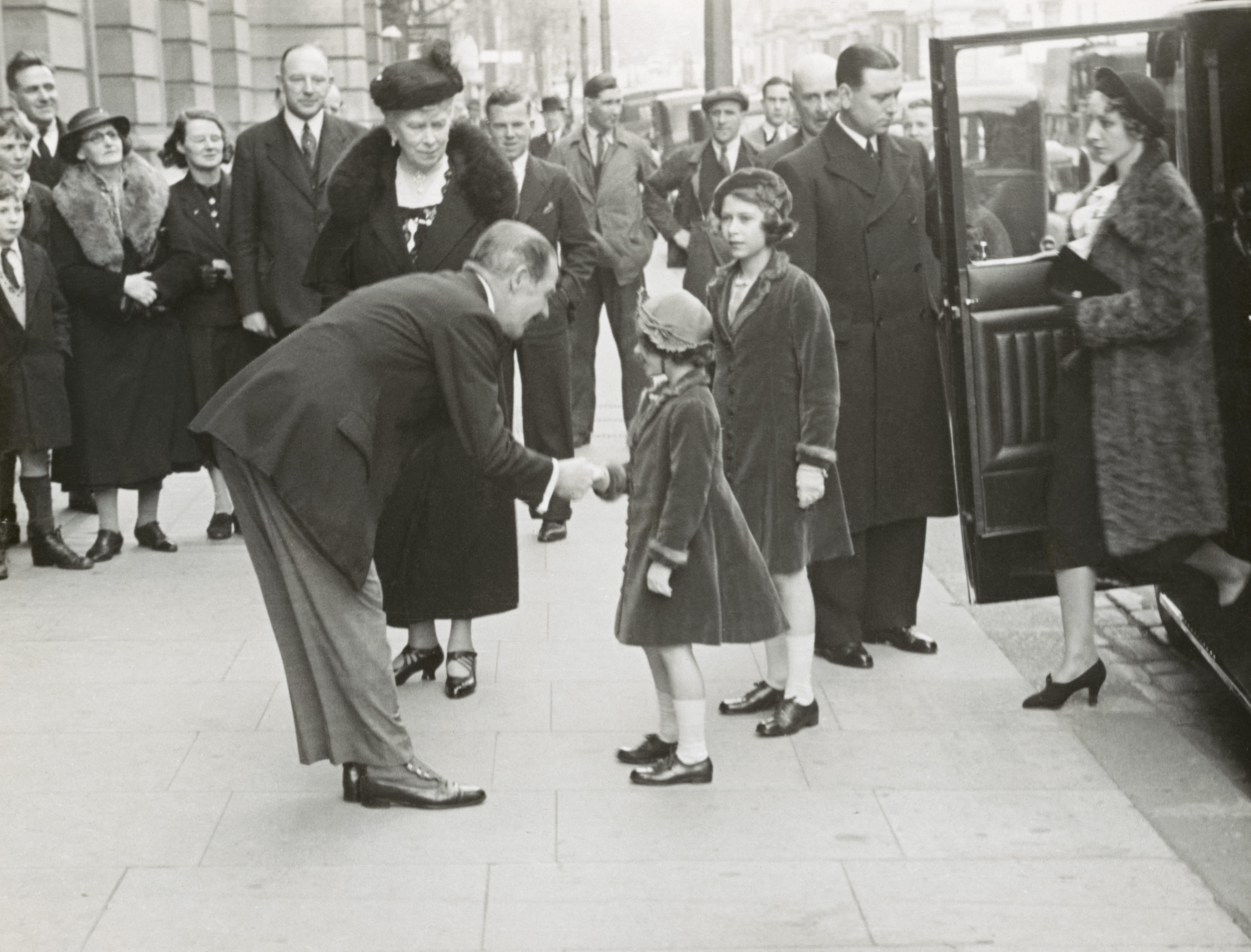 Queen Mary and the Princesses Elizabeth and Margaret arriving at the Science Museum, London, 21st March 1938. Photograph from the Science Museum's Archive.